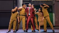 Pementasan Teater Musikal Cek Toko Sebelah di TIM