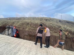 Detik-detik Pemobil di Jayapura Tewas Tabrak Tebing