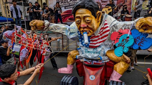 Peringati Hari Hak Asasi Manusia, Aktivis Padati Jalanan Manila