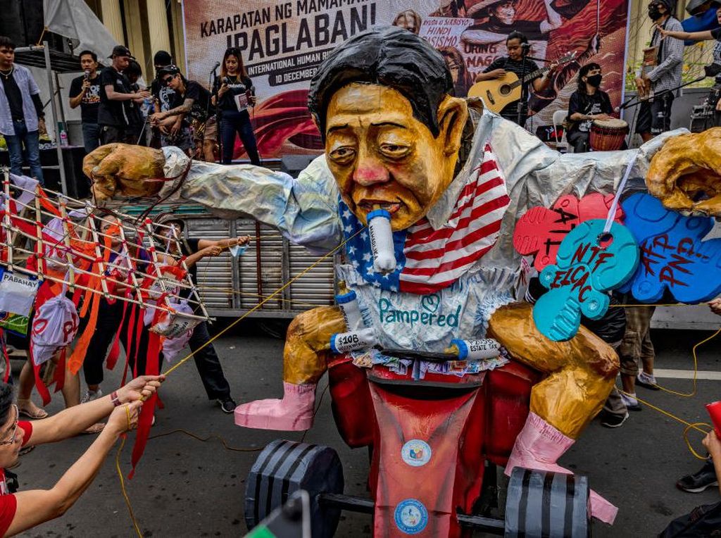 Peringati Hari Hak Asasi Manusia, Aktivis Padati Jalanan Manila