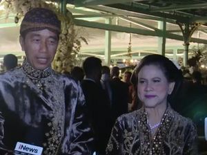 Canda Jokowi soal Ramainya Warga Saksikan Kirab Tasyakuran Kaesang-Erina