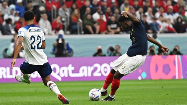 Soccer Football - FIFA World Cup Qatar 2022 - Quarter Final - England v France - Al Bayt Stadium, Al Khor, Qatar - December 10, 2022 France's Aurelien Tchouameni scores their first goal REUTERS/Dylan Martinez
