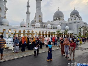 Masjid Sheikh Zayed Buka Pertengahan Januari, Gibran: Salat Jumat Besok Belum