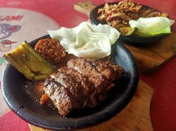 Steak Wagyu Rasa Melokal di Denpasar, Ditemani Tempe-Sambal Gami