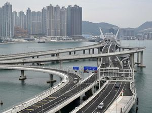 Baru Dibuka, Ini Jembatan Lintas Teluk di Hong Kong