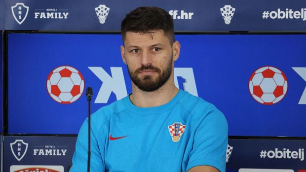 Croatia's forward #16 Bruno Petkovic attends a press conference in Doha on December 11, 2022, ahead of their Qatar 2022 World Cup football semi-final match against Argentina. (Photo by JACK GUEZ / AFP) (Photo by JACK GUEZ/AFP via Getty Images)