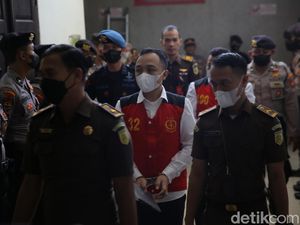 Sosok Kontak Bernama Tuhan Yesus di WAG Duren Tiga Terungkap Sosok Kontak Bernama Tuhan Yesus di WAG Duren Tiga Terungkap