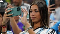 Dan tentu saja, mubazir rasanya jika tidak mengabadikan momen-momen di lapangan. Foto: PA Images via Getty Images/Adam Davy - PA Images