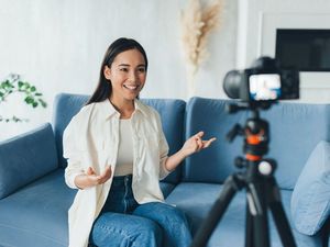 Pelajari Cara Menjadi YouTuber Sukses dari Buku-buku Berikut!