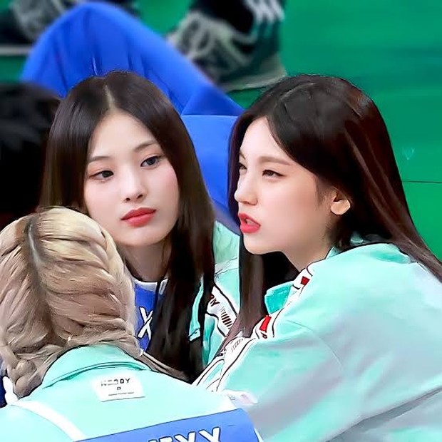 Kedekatan Jinni dan Yeji selama ISAC 2022 / Foto: twitter.com/NMIXXForever_ Kedekatan Jinni dan Yeji selama ISAC 2022 / Foto: twitter.com/NMIXXForever_