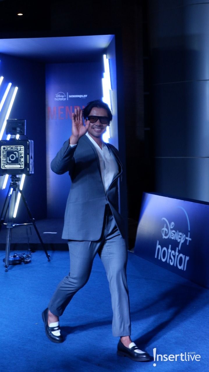Mendua Blue Carpet Mendua