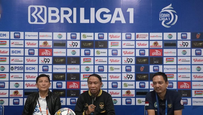 Menpora Zainudin Amali inspeksi Liga 1 di Stadion Jatidiri, Semarang, Minggu (11/12/2022)