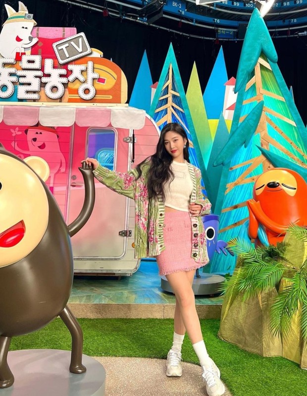 Outfit Floral ala Joy Red Velvet/Foto: Instagram.com/_imyour_joy