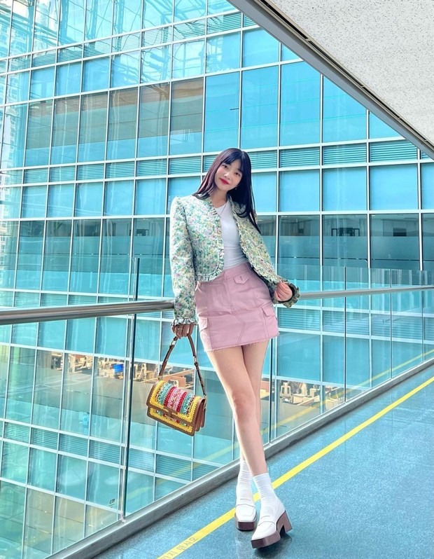 Outfit Floral ala Joy Red Velvet/Foto: Instagram.com/_imyour_joy