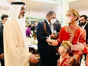 Gemas! Putra MBZ Sapa Jan Ethes di Pernikahan Kaesang dan Erina