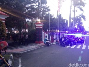 Rumah Dinas Wali Kota Blitar Dirampok! Rumah Dinas Wali Kota Blitar Dirampok!