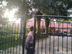 Cuma Ada 3 Satpol PP saat Rumdin Wali Kota Blitar Dirampok, Mana Lainnya? Cuma Ada 3 Satpol PP saat Rumdin Wali Kota Blitar Dirampok, Mana Lainnya?
