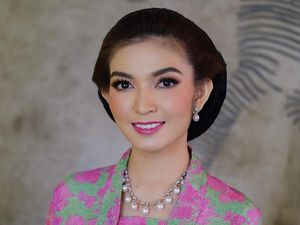 Selvi Ananda Tampil Simple Sambil Tenteng Tas yang Ternyata Rp 503 Juta