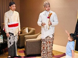 Bobby Unggah Foto Nahyan Tunjuk-tunjuk Kaesang di Depan Jokowi: Mohon Maaf