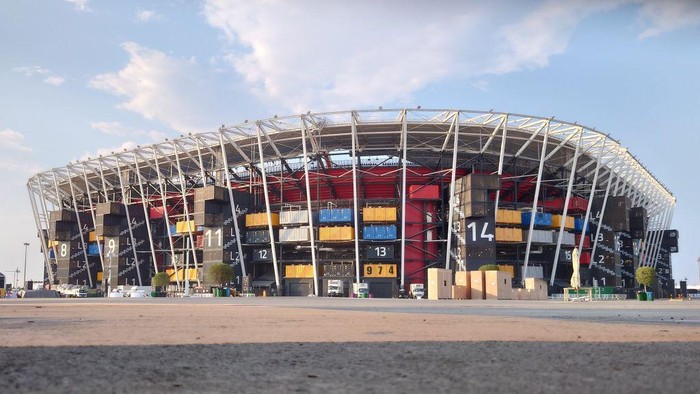 Stadion 974 menjadi tempat pertandingan 7 laga Piala Dunia 2022. Stadion ini ternyata bersifat temporer yang dapat dibongkar pasang.