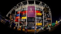 Tujuannya adalah agar stadion dibongkar dan dipasang kembali di lokasi baru setelah Piala Dunia 2022, atau digunakan kembali sebagai rangkaian tempat yang lebih kecil. (DeFodi Images/Getty Images)