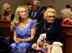 Putri Raja Hawaii Terakhir Meninggal di Usia 96 di Samping Pasangan Lesbinya