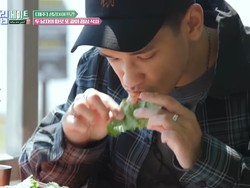 Afgan Cicip Ikan Mentah di Korea, Ekspresinya Jadi Sorotan!