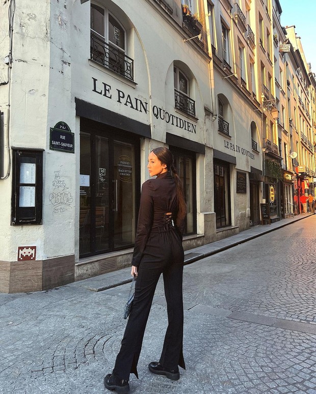 Anya Geraldine dengan Work Officenya/Sumber: IG @anyageraldine Anya Geraldine dengan Work Officenya/Sumber: IG @anyageraldine