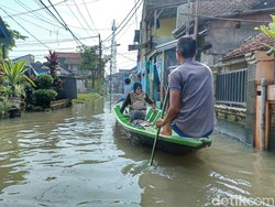 Bosan Jadi Langganan Banjir, Warga Dayeuhkolot Minta Direlokasi