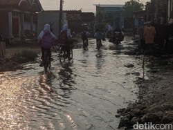 Waspada Banjir Rob di Pesisir Utara Jawa Tengah hingga Sore Ini