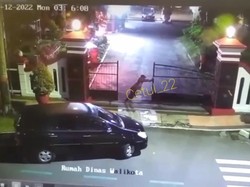 Beredar Video Mobil Pelat Merah Milik Perampok Masuk Rumdin Walkot Blitar