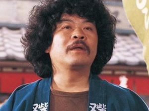 Aktor Jepang Gajiro Sato Ditemukan Tewas di Bathtub