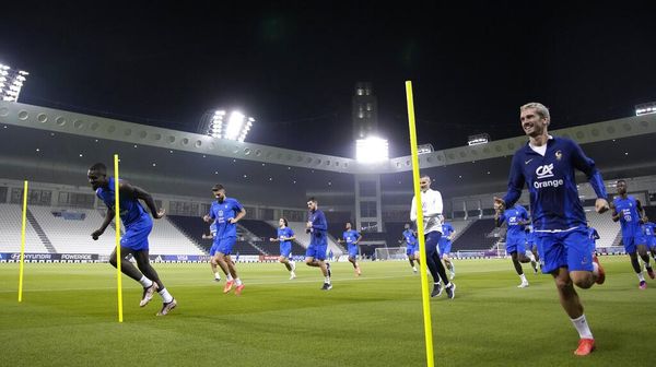 Ekspresi Pemain Prancis Saat Latihan Jelang Bentrok Maroko