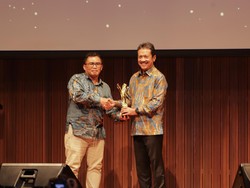 Trenggono Terpilih Jadi Tokoh Transformasi Tata Kelola Perikanan