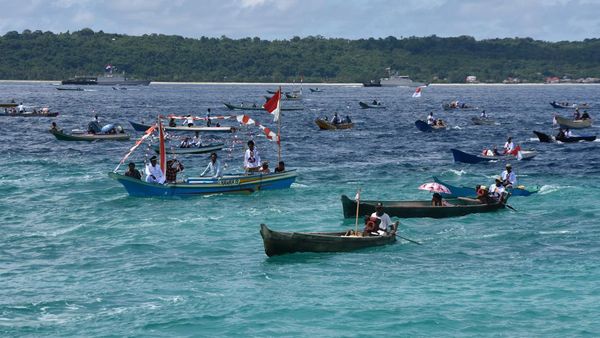 Meriahnya Puncak Hari Nusantara di Wakatobi