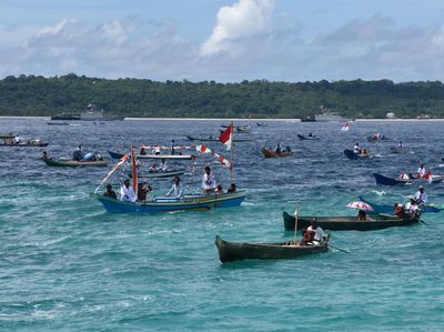 Meriahnya Puncak Hari Nusantara di Wakatobi