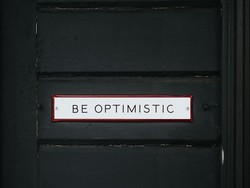 Pengertian Optimis Adalah: Ini Manfaat dan Cirinya