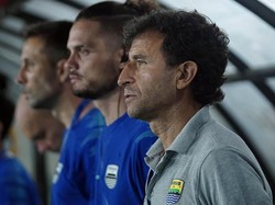 Persib Hari Ini: Nasib Tak Pasti Luis Milla