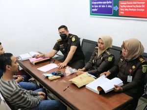 Bareskrim Limpahkan 2 Pengedar Ganja Bersenjata ke Kejari Banda Aceh