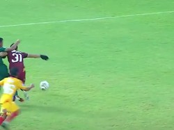 Kontroversi Wasit Liga 1: Persebaya Dirugikan soal Penalti