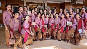 Foto: Gaya 34 Puteri Indonesia 2022 Jadi Bridesmaid Erina dan Kaesang