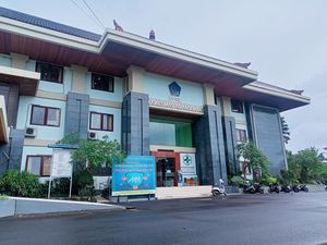 Penyelesaian Proyek Molor, RS Abiansemal Diresmikan Januari 2024 Penyelesaian Proyek Molor, RS Abiansemal Diresmikan Januari 2024