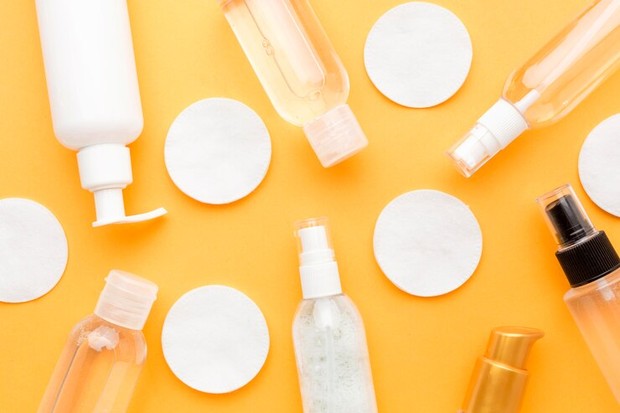 Urutan skincare yang salah bisa menyebabkan sunscreen pilling/Foto: Freepik/Freepik Urutan skincare yang salah bisa menyebabkan sunscreen pilling