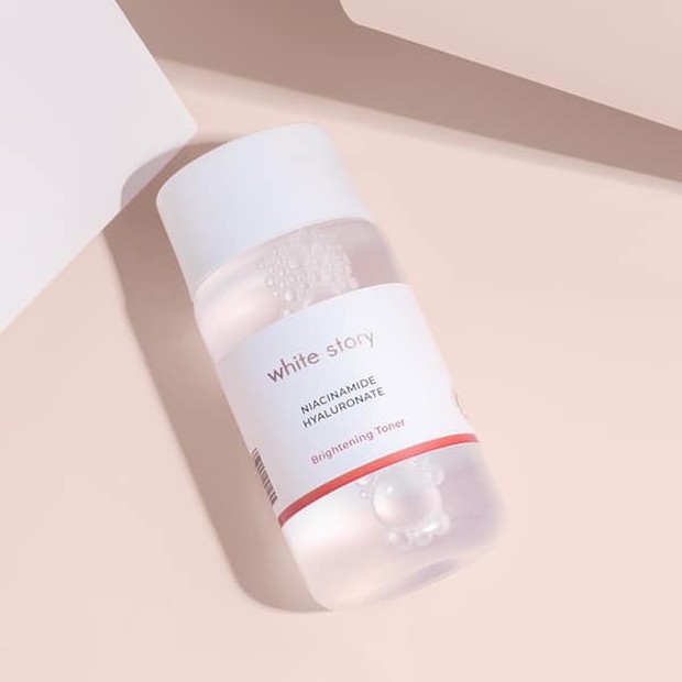 White Story Brightening Toner