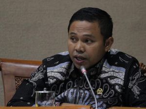 Legislator Soal Ucapan Bupati Meranti: Ungkapkan dengan Cara Baik Legislator Soal Ucapan Bupati Meranti: Ungkapkan dengan Cara Baik