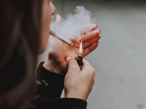 Anak-anak Muda di Australia Kini Dilarang Membeli Rokok Seumur Hidup Anak-anak Muda di Australia Kini Dilarang Membeli Rokok Seumur Hidup