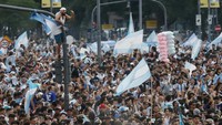 Hasil ini disambut suka cita oleh warga Argentina.