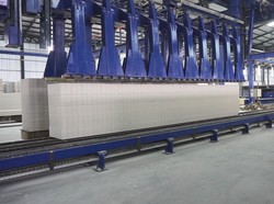 Bata Ringan: Ketahui Kelebihan, Kekurangan, dan Bedanya dengan Bata Merah