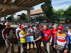 Rayakan HUT, CRF Rally Indonesia Bantu Korban Gempa Cianjur Bareng berbuatbaik.id