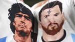 Mirip! Ini Momen-momen Maradona dan Messi dengan Trofi Piala Dunia